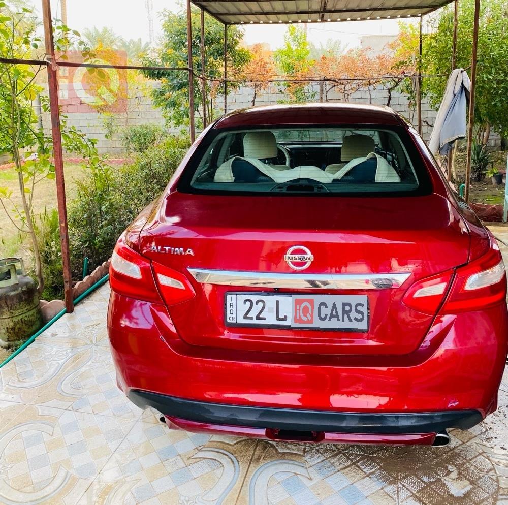 نيسان ألتيما